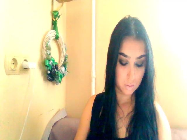 Live sex webcam photo for TiptoPanther #269050728