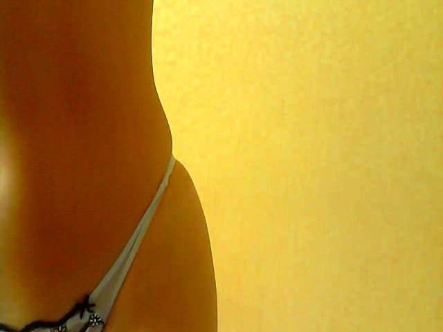 Live sex webcam photo for MyBrunette #269053489