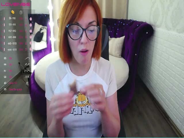 Live sex webcam photo for Red_Bunnyy #269061233