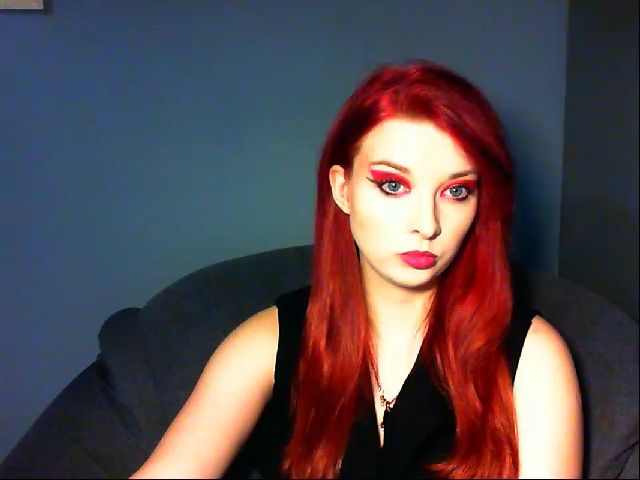 Live sex webcam photo for VirginLuna18 #269054173