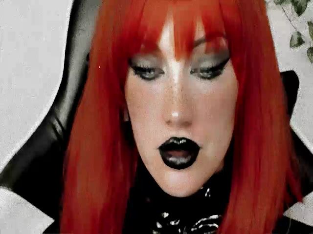 Live sex webcam photo for JuliaWilson #269056612