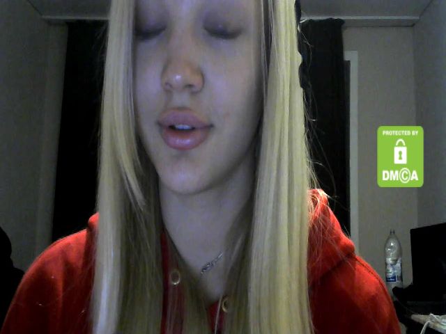 Live sex webcam photo for MyyDream #269056012