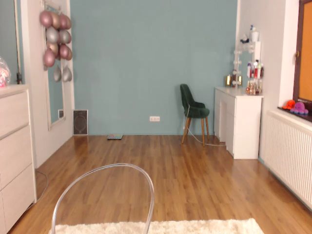 Live sex webcam photo for Conny___ #269042435