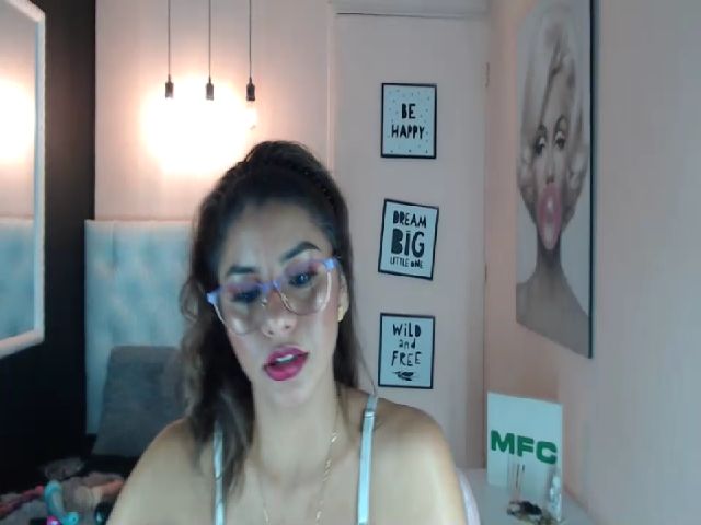 Live sex webcam photo for Sara__Ruiz #269055990