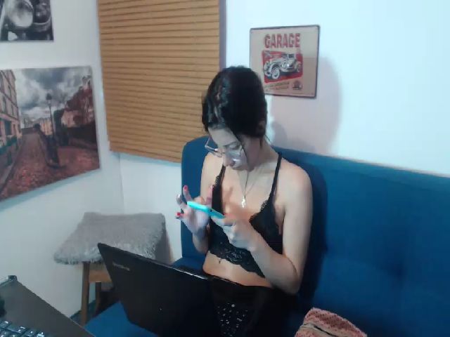 Live sex webcam photo for Violetasweett #269054868