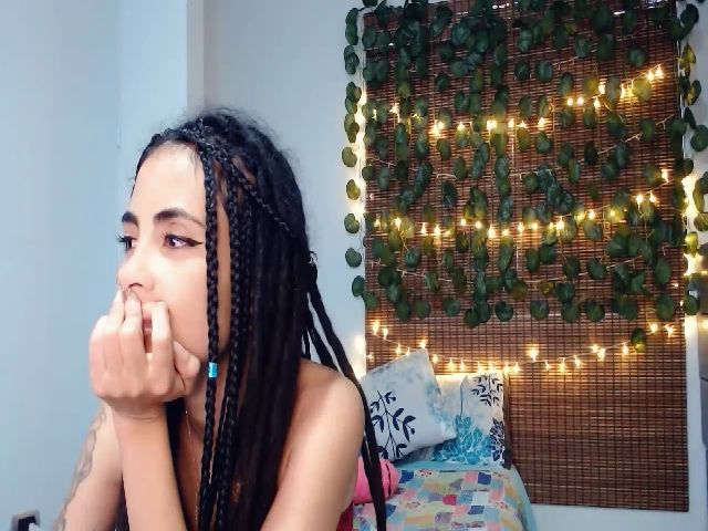 Live sex webcam photo for Luna__sparkly #269062057