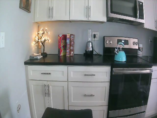 Live sex webcam photo for MilfNCookies1 #269054314