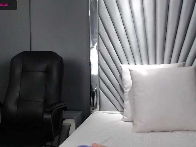 Live sex webcam photo for Megalyn #269052984