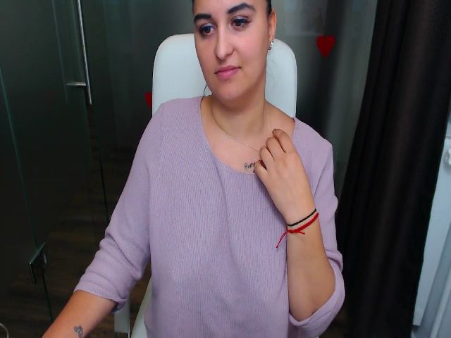 Live sex webcam photo for Kateyrosemary #269056176
