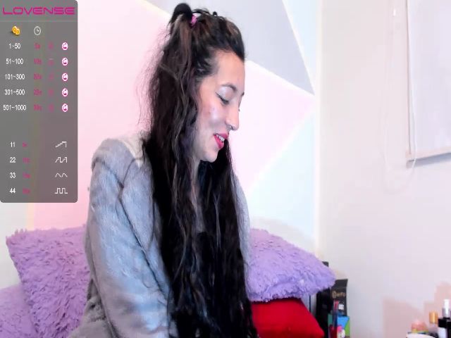 Live sex webcam photo for Violetatoo #269049668