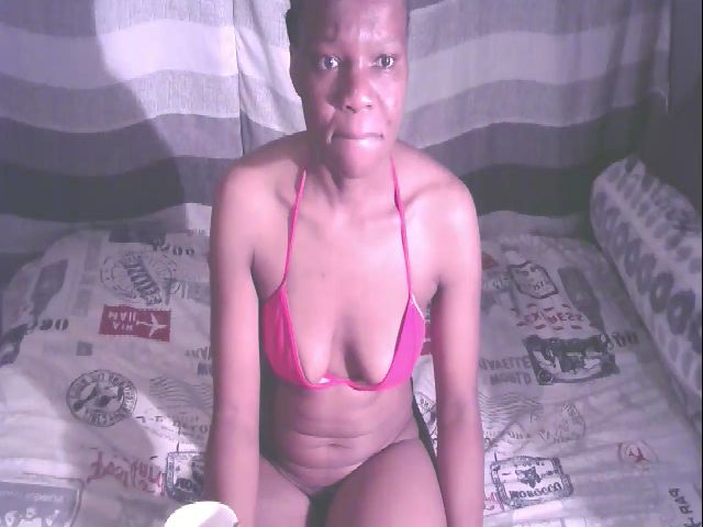 Live sex webcam photo for Sexybooty85 #269046116