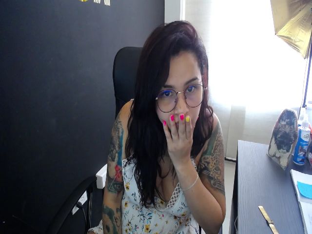 Live sex webcam photo for MissTiara_ #269060610