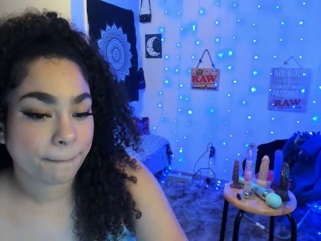 Live sex webcam photo for maxineegibson #269061560