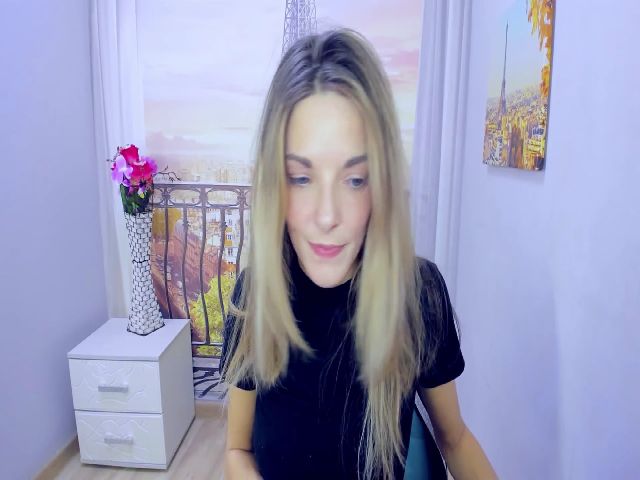 Live sex webcam photo for StellaHemera #269061693