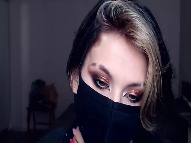 Live sex webcam photo for Hella_Hell #269053669