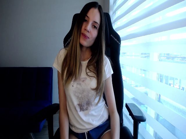 Live sex webcam photo for Alanaa_New #269062070