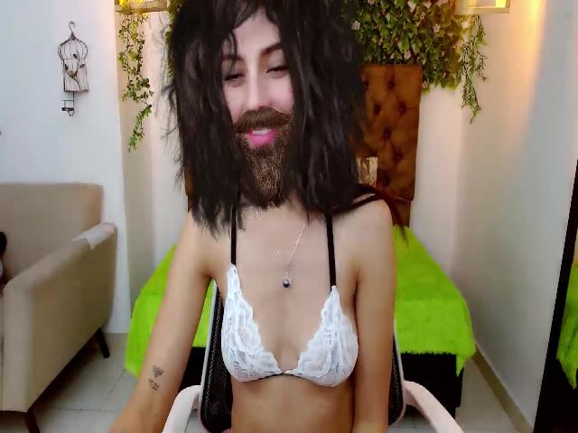 Live sex webcam photo for LinaGSelamy #269057126