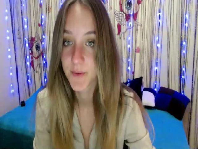 Live sex webcam photo for Tessa_Hot #269054575