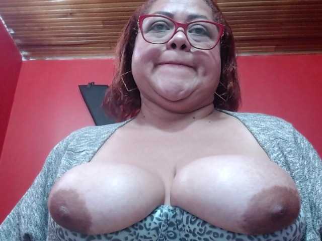 Live sex webcam photo for Samantta-Jone #269043815