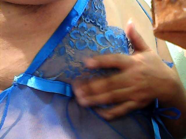 Live sex webcam photo for hornyhotme #269042932