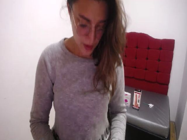 Live sex webcam photo for Carolinforbes #269042289
