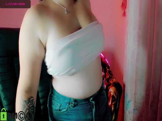 Live sex webcam photo for SandyCheeks_ #269056524