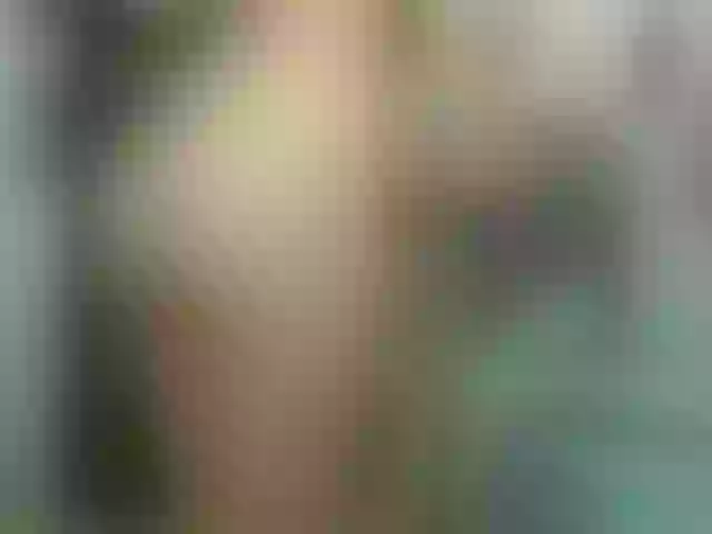 Live sex webcam photo for Nicolletea #269058351