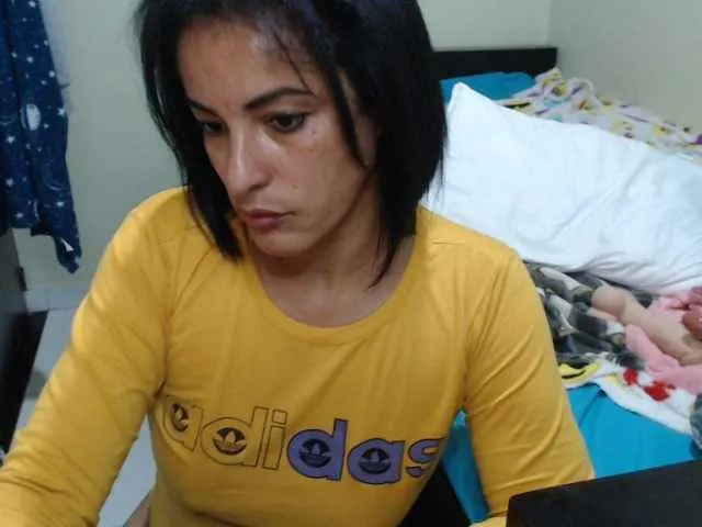 Live sex webcam photo for KattleyaGrey #269069572