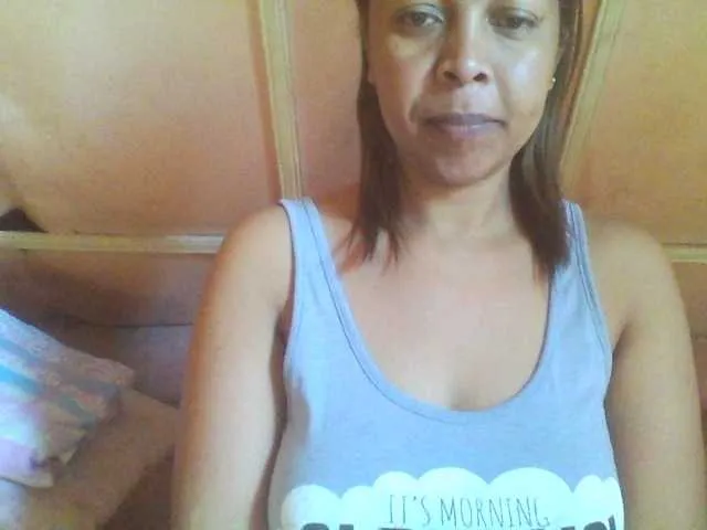 Live sex webcam photo for big-ass-sexy #269069822