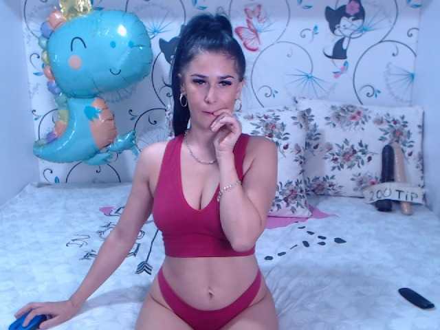 Live sex webcam photo for SpicyBrunnete #269069905