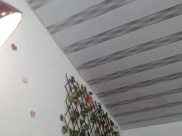 Live sex webcam photo for brendabrownsm #269073494