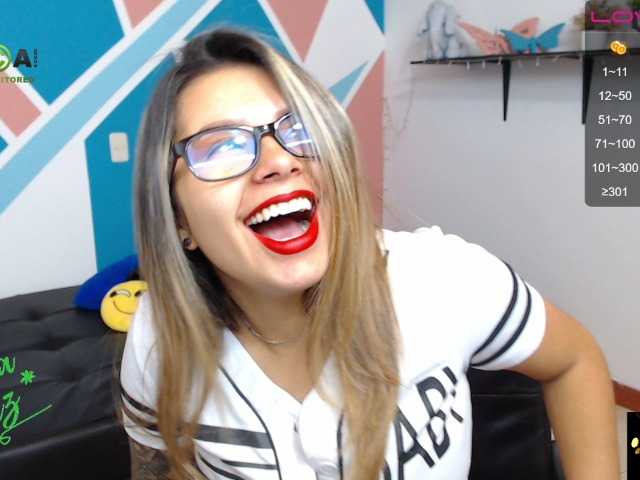 Live sex webcam photo for julianalopezX #269079969