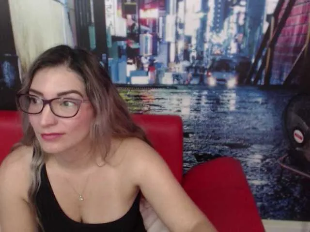 Live sex webcam photo for jeniferblanco #269074011