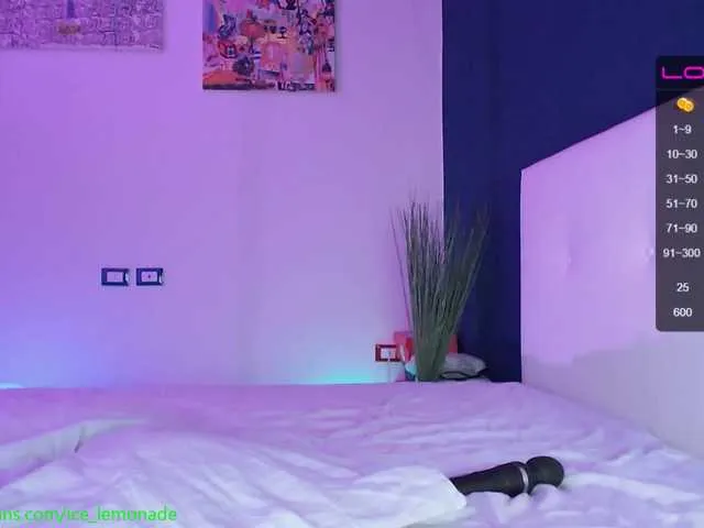 Live sex webcam photo for XxxTiffany #269063504