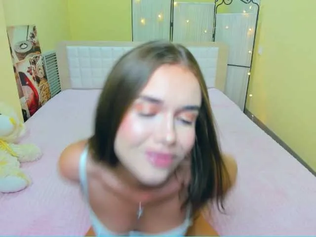 Live sex webcam photo for SwweetAngel #269069129