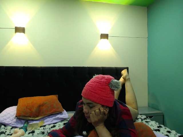 Live sex webcam photo for lola-vonnyroc #269079979