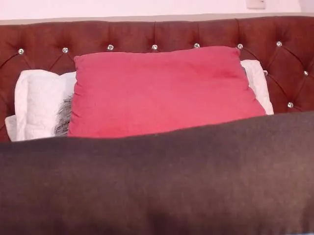 Live sex webcam photo for Sara-Sullivan #269073636