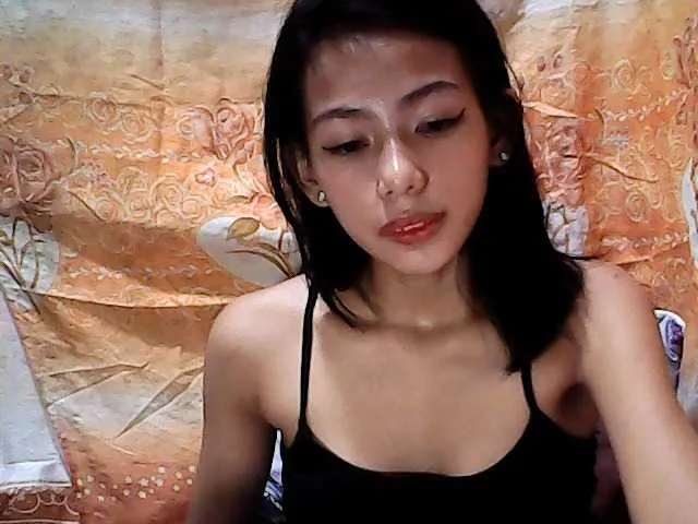 Live sex webcam photo for SexyhotBabe4u #269069251