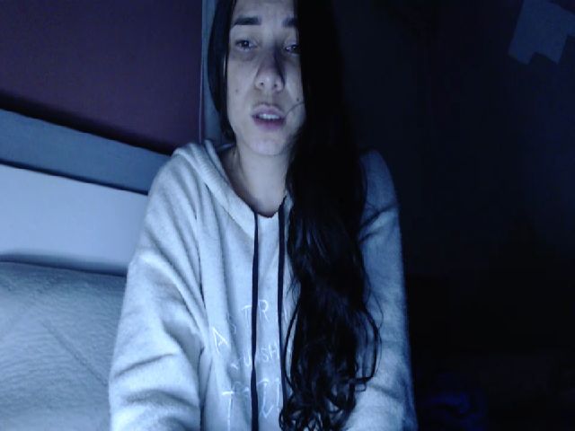 Live sex webcam photo for Joanne7 #269066720