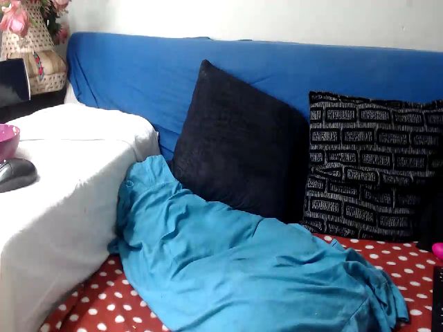 Live sex webcam photo for AngelEbony21 #269077126