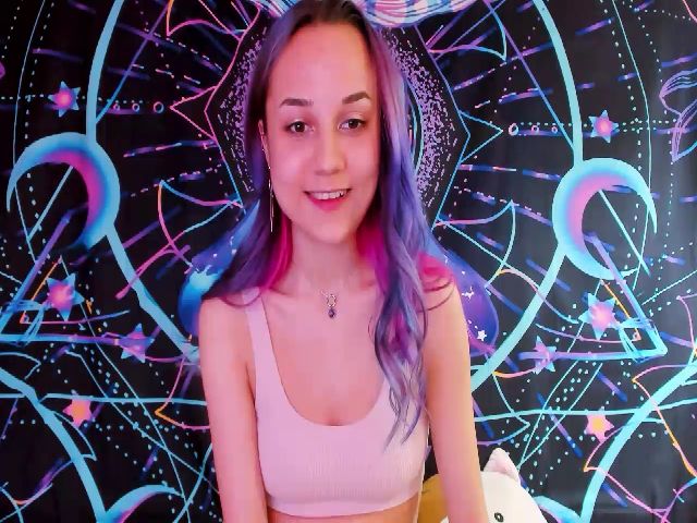 Live sex webcam photo for PurpleJuno #269083182