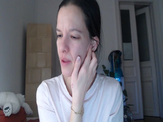 Live sex webcam photo for PetitePinkie #269083698