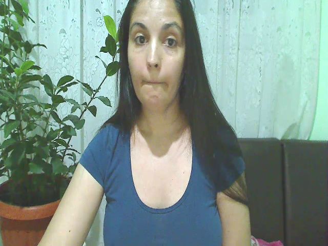 Live sex webcam photo for OneHotty #269083076