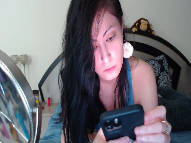 Live sex webcam photo for lyllla #269065261