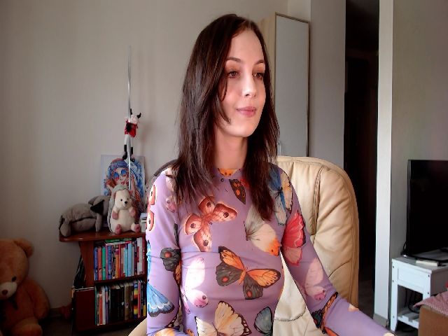 Live sex webcam photo for HoneyIAmHome #269066687