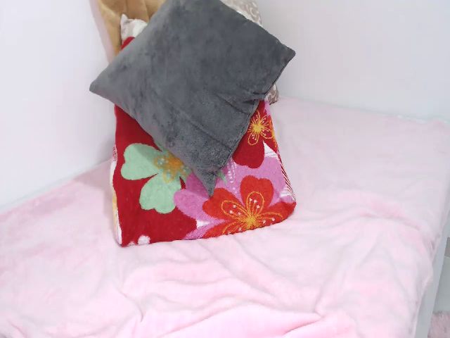 Live sex webcam photo for Ailice #269070788