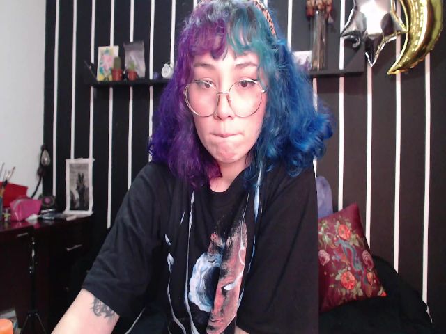 Live sex webcam photo for VelvetyBlue #269067684