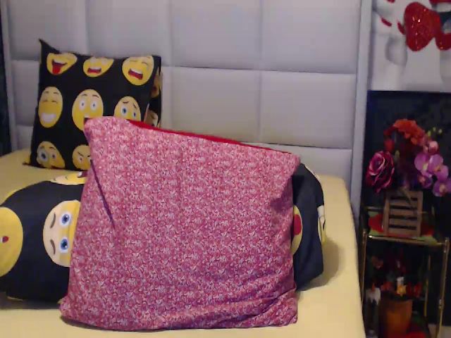 Live sex webcam photo for HAPPYGRANNY #269071599