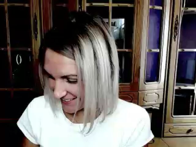 Live sex webcam photo for MiliEsiens #269070330