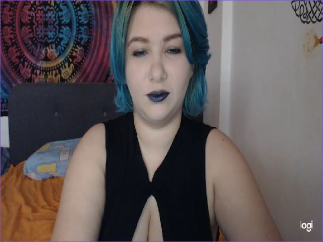 Live sex webcam photo for GoddessEmma #269071645